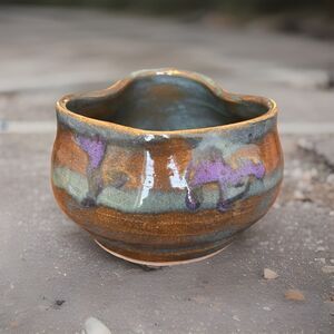 Hand Thrown Glazed Art Pottery Round Ruffled Heavy Pot /Vase signed by artist